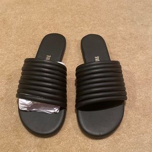 Brand New TKEES Caro Slide Black, Size 39